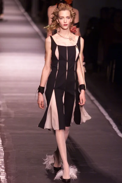 Look 17